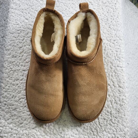 UGG Women's Classic Ultra Mini Chestnut size womens bootie size 8 - Picture 1 of 6